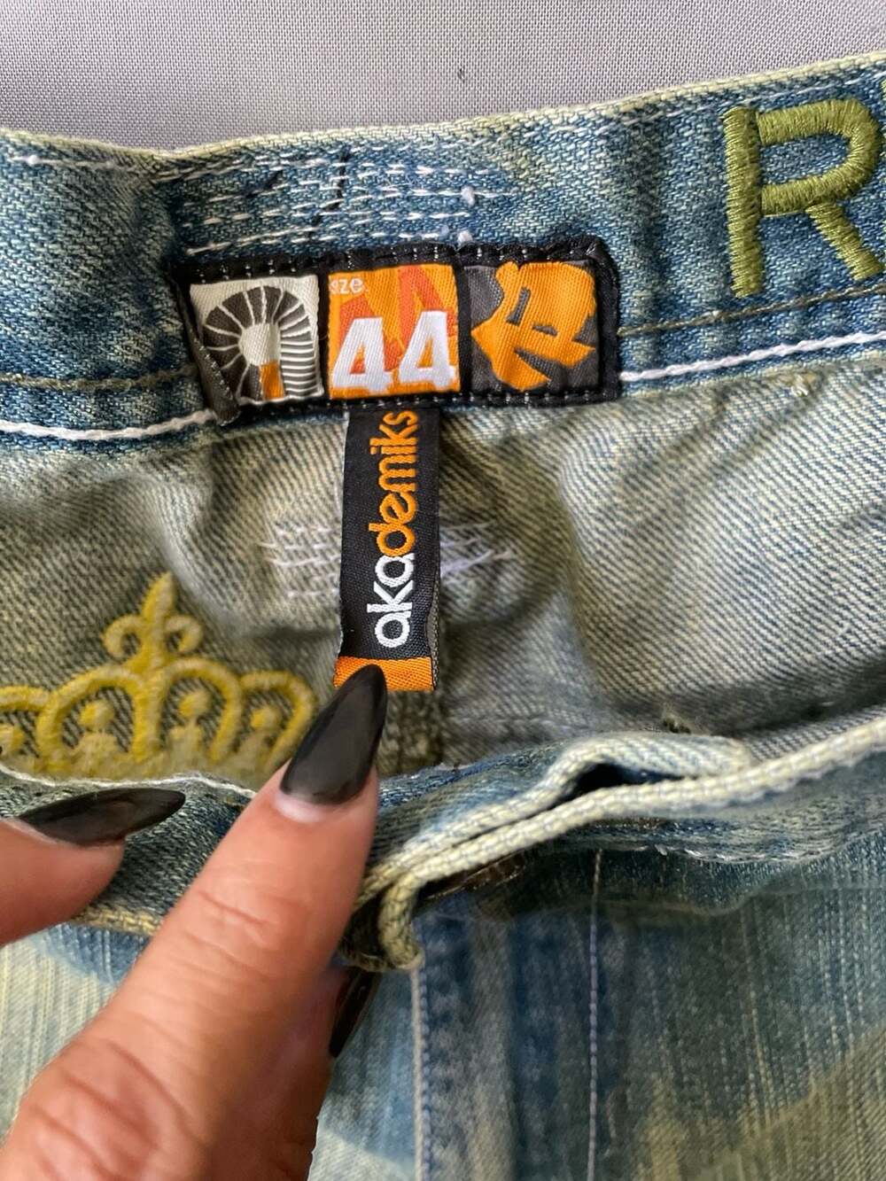 Akademiks Vintage Y2K Baggy Graphic Print Denim Jorts Shorts Size 44 - Picture 4 of 9